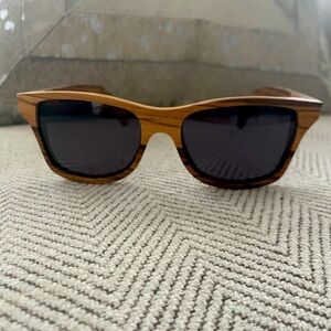 EUC wooden sunglasses. Shwood Canby Wood style. Walnut. Unisex